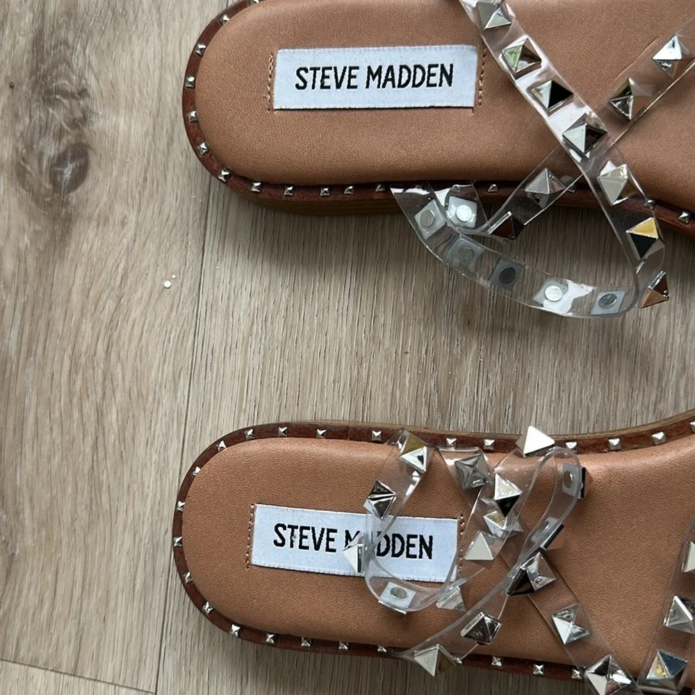 Michael Kors Metallic Studded Sandals TRAVEL CLEAR